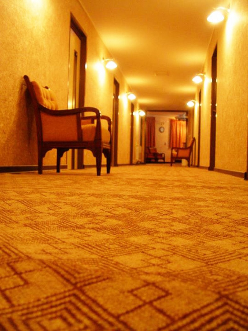 راهروی اتاق ها مهمانپذیر ابریشم قزوین